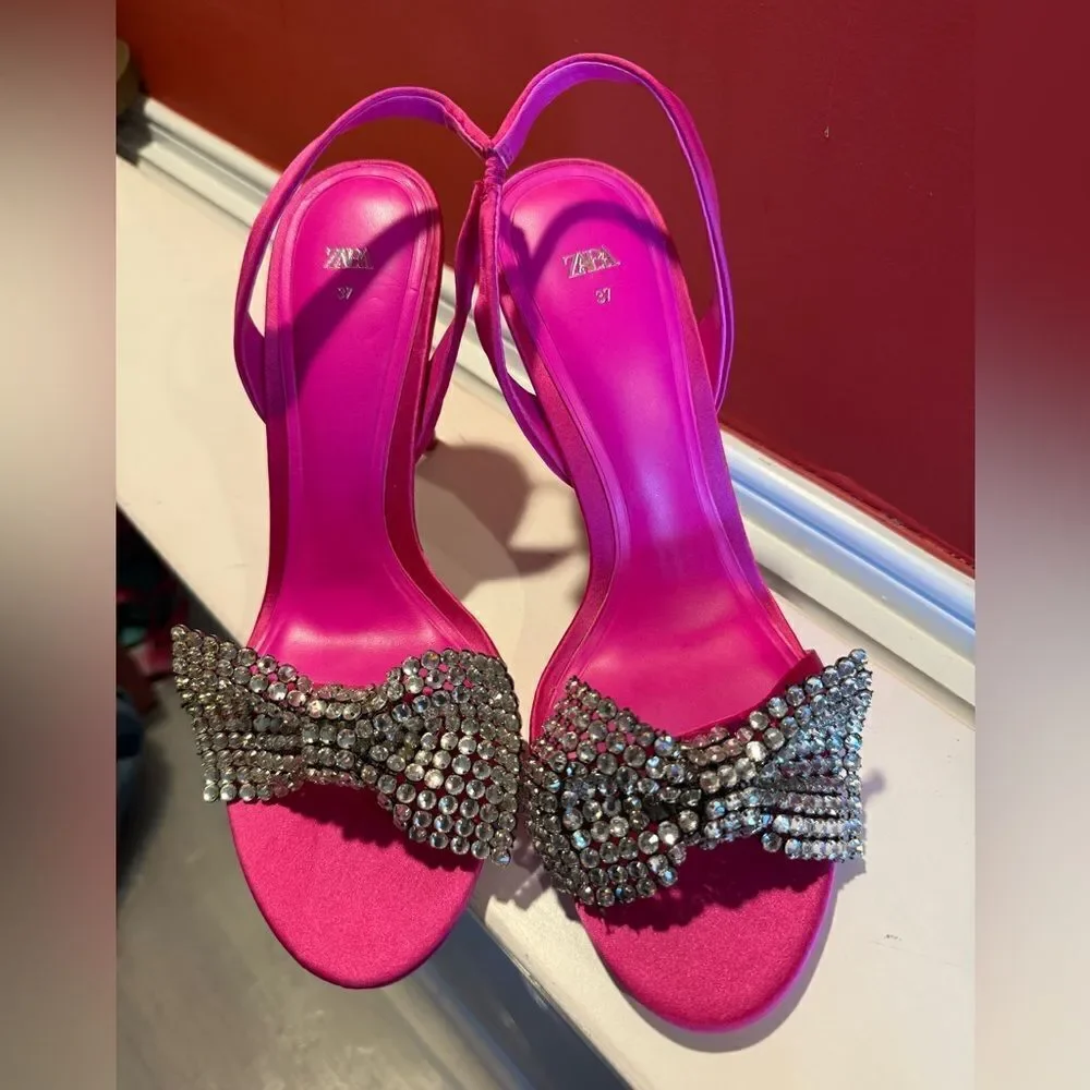 ZARA EMBELLISHED RHINESTONE BOW HIGH HEEL Size 7